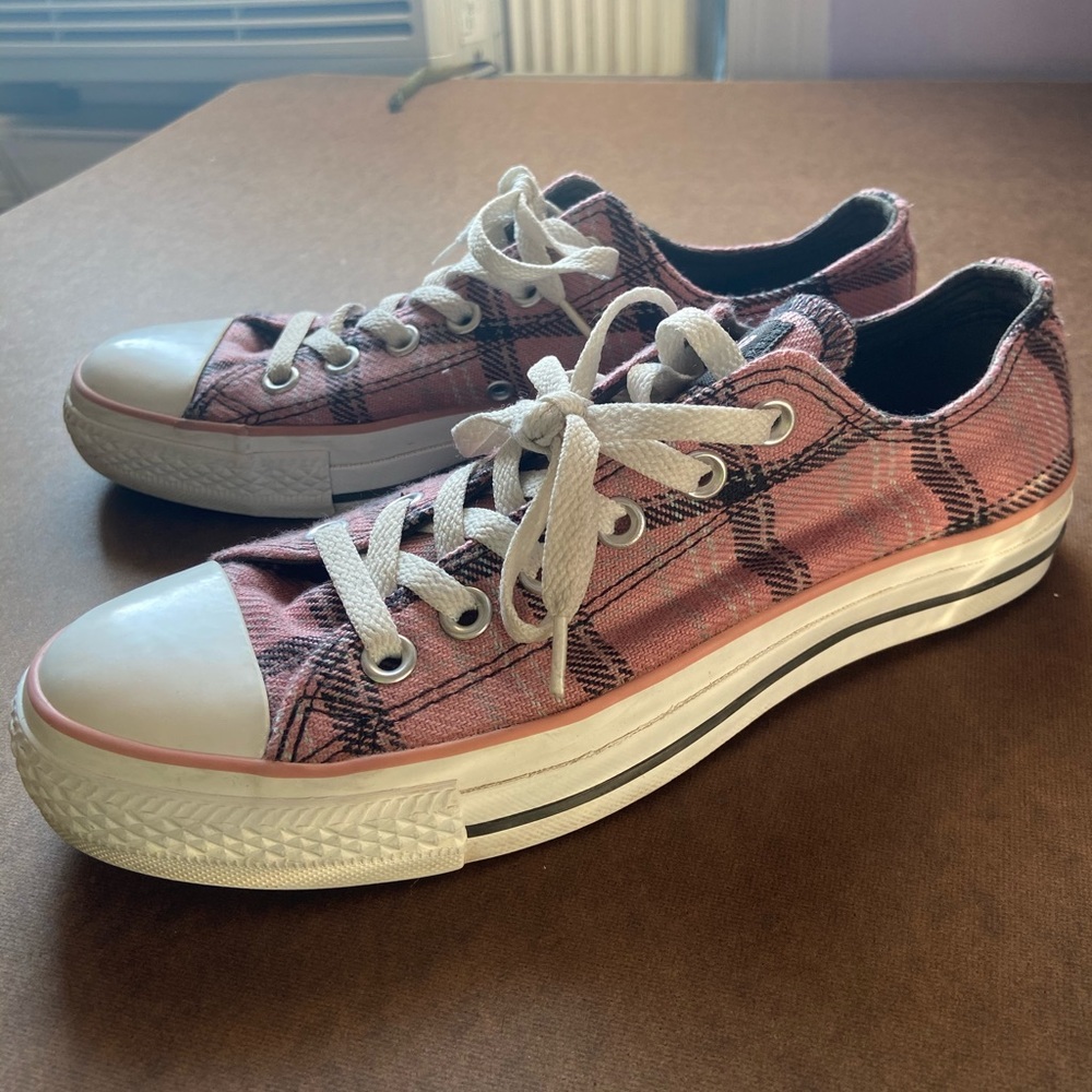 Pink Plaid Low-Top Converse